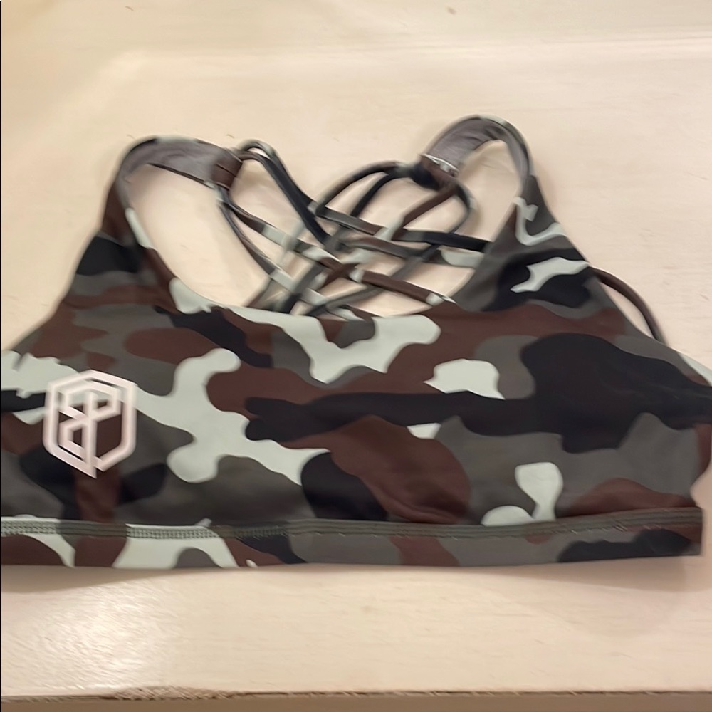 Born Primative Vitality Camouflage Sports Bra New size small